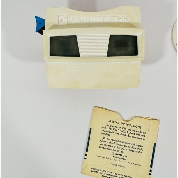 Vintage GAF View Master Stereo Viewer Wizard of Oz Reels & Booklet 1950s Dorothy - Picture 4 of 16